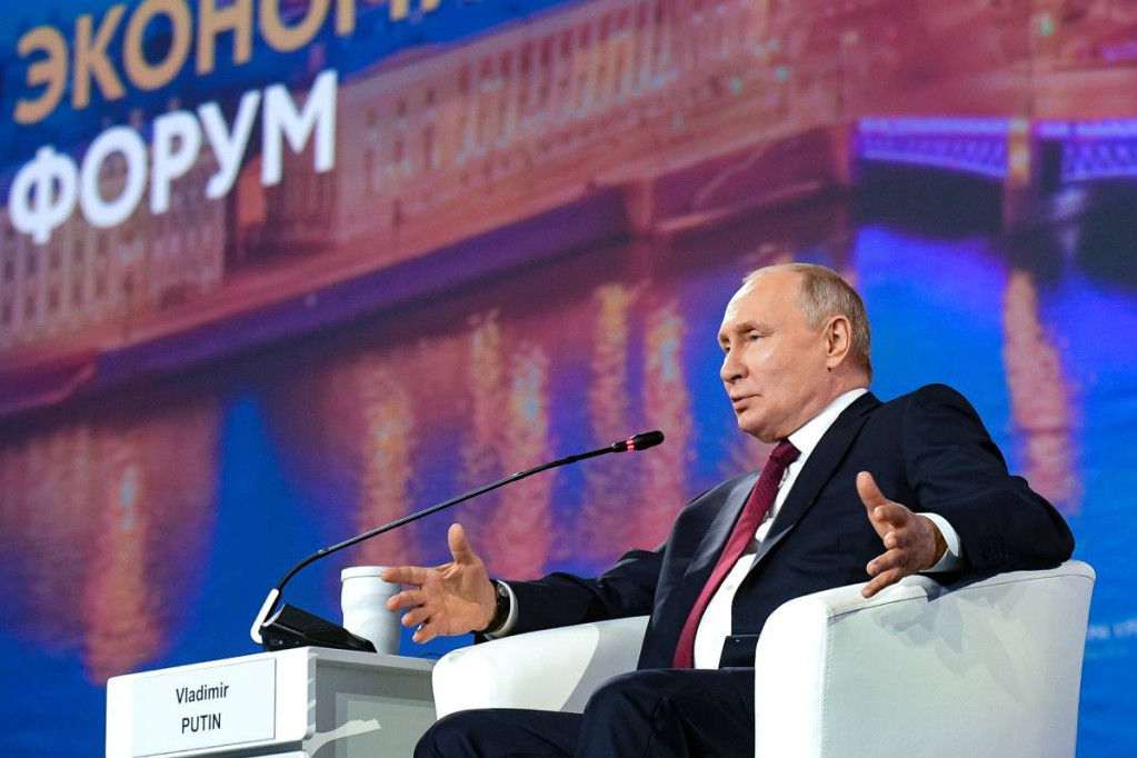 Putin poručio: Videli ste kako gore "leopardi", goreće i F-16, a Kijev više nema snage