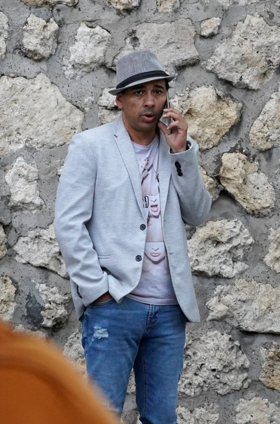 Husi je jedno tokom snimanja filma o Džeju posebno teško palo: Nadam se da žena neće i na premijeri zbog toga da me prebije!