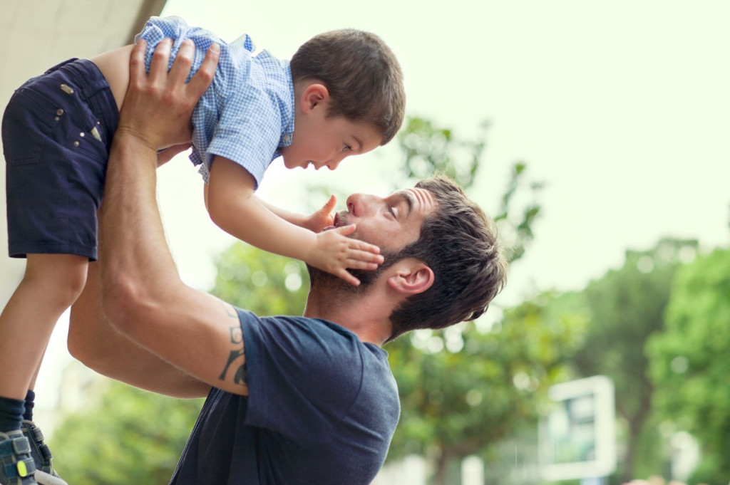 Pronašao dnevnik pokojnog oca, a ono što je pročitao zauvek mu je promenilo život: Zbog najbolnije rečenice nije mogao da zaustavi suze