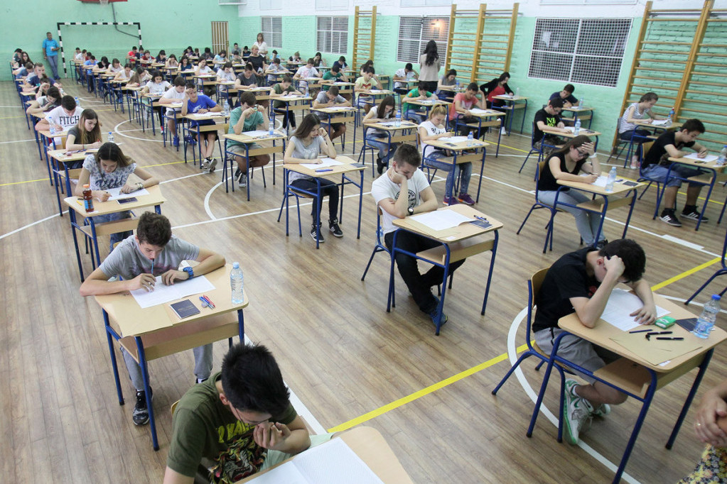 Koje su najpopularnije srednje škole u Srbiji? Ako vam je dete konkurisalo za zanatliju, ne morate mnogo da brinete