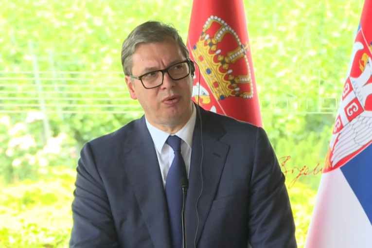 "Preti regionalni sukob na Kosmetu": Eskobar i Lajčak o ponovljenom dijalogu Beograda i Prištine