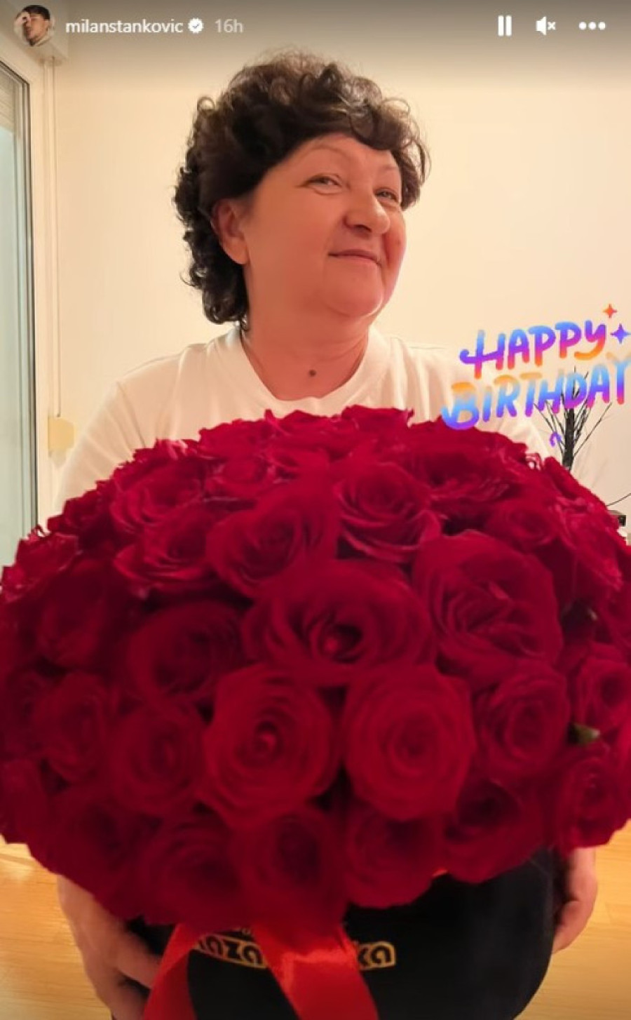 Rada Manojlović iznenadila nesuđenu svekrvu! Evo šta je majci Milana Stankovića priredila za rođendan (FOTO)