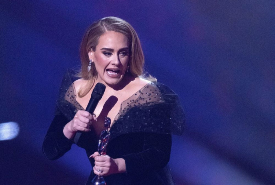 "Pohađa kurs više od godinu dana!" Adel se povlači sa scene, ali se sprema za novu karijeru?