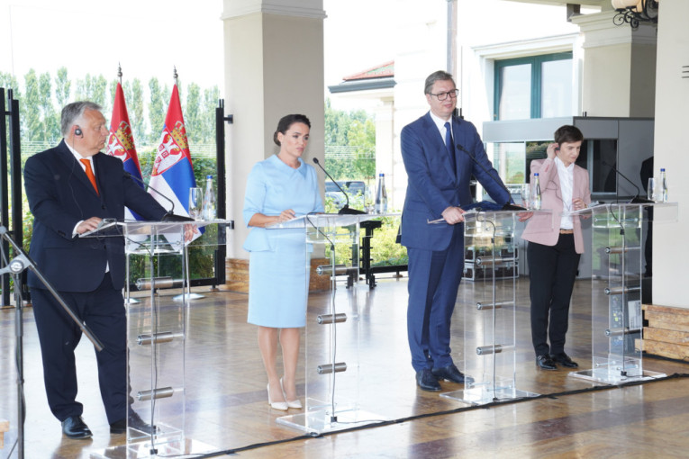 Srbija i Mađarska potpisale soprazum o odbrani: Mi smo iskreni prijatelji i blisko sarađujemo