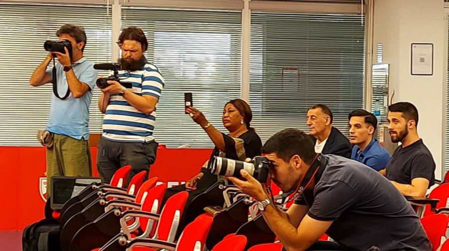 Zvezda predstavila novog napadača! Konačno imam šansu da sa mitskim klubom postanem šampion, čuo sam za Delije! (FOTO)