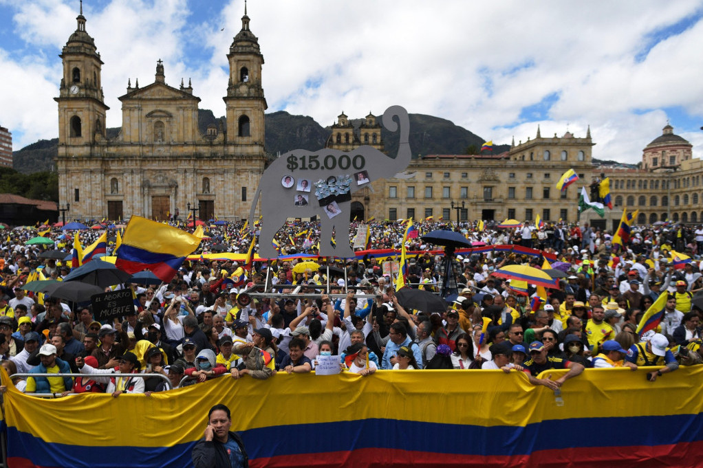 Demonstracije u Bogoti: Hiljade ljudi se okupile zbog penzionih reformi predsednika Petra