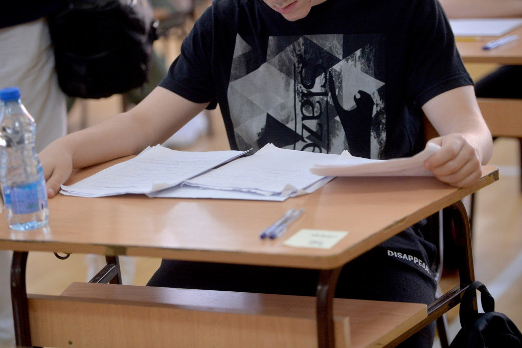 Mali maturanti najviše podbacili na testu iz srpskog jezika: Rezultati završnog ispita lošiji nego prošle godine