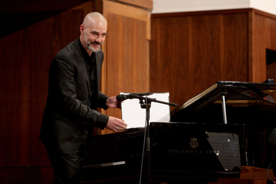 Vasil Hadžimanov proslavio 30 godina karijere: Veče prepuno emocija i dobre muzike (FOTO)