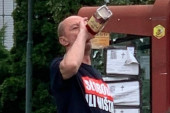 “Vinjak ili ništa”: Opozicionari protest iskoristili za opijanje