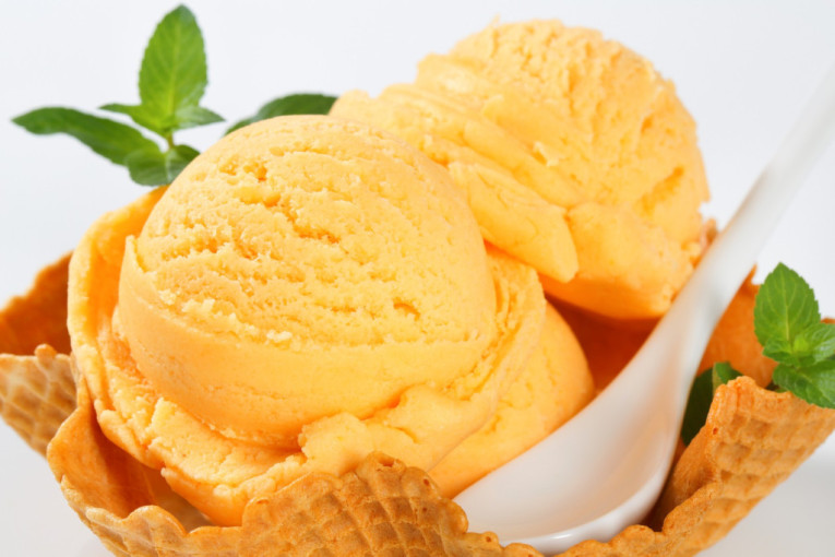 Recept dana: Osvežavajući sladoled od pomorandže za vruće letnje dane - napravite ga sami i uživajte u slatkim zalogajima