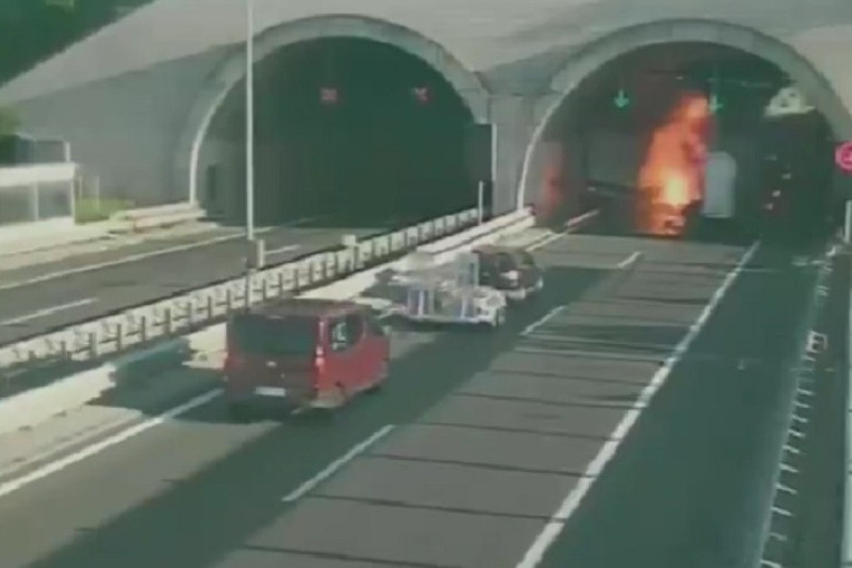 Stravičan sudar i eksplozija u tunelu kod Maribora! Pojavio se i snimak (VIDEO)
