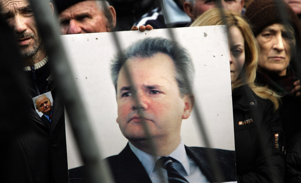 Srbi su vikali da ih biju, a onda je Milošević izgovorio svoju najčuveniju rečenicu! Na današnji dan promenjena je istorija Srbije!