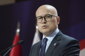 Niko ne želi da ide u rat, posebno ne vojska jer zna šta je rat! Vučević o zabrani izvoza naoružanja: Sagledavamo da Srbiju sačuvamo u miru!