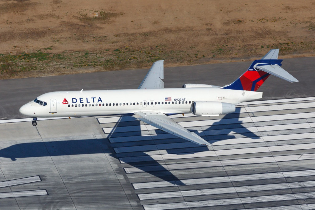 Drama na letu za Atlantu: Zbog turbulencija u avionu povređeno 11 osoba!