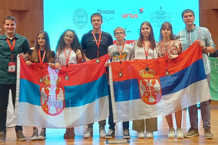Veliki uspeh srpskih đaka: Šest medalja za naše mlade matematičare na Balkanijadi u Tirani