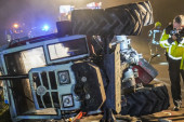 Stravična nesreća kod Prokuplja: Prevrnuo se traktor, vozač poginuo!