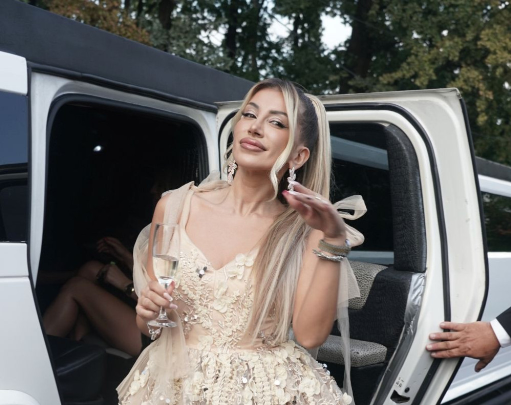 Dalila se oglasila i stavila tačku na spekulacije: Otkriveno da li ulazi u "Zadrugu"