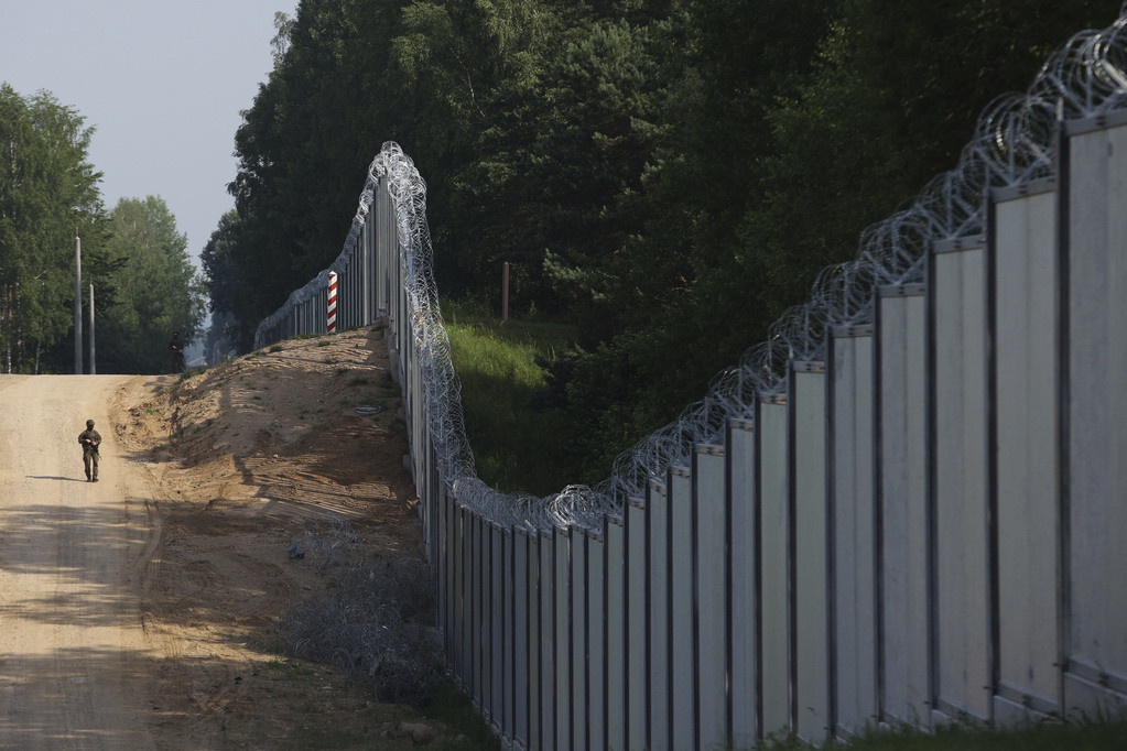 Poljska šalje dodatnih 500 policajaca na granicu sa Belorusijom