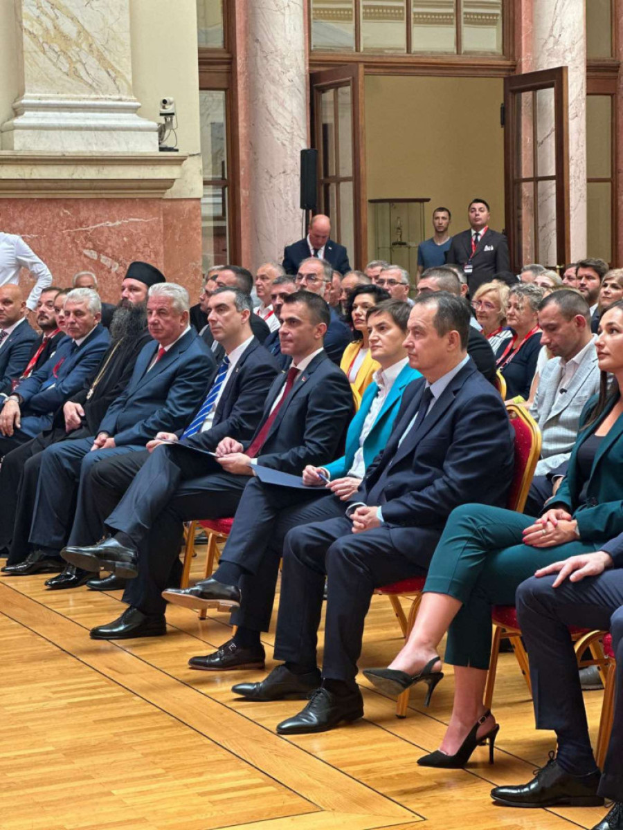 Uspešno završen Vidovdanski sabor dijaspore: Osuda terora Kurtija nad Srbima i podrška Vučiću i Vladi Srbije