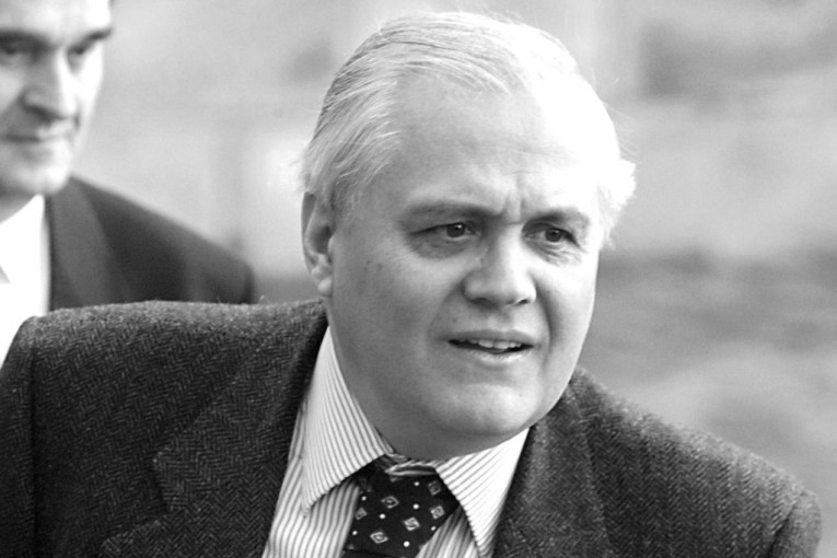 Umro Milan Milutinović, nekadašnji predsednik Srbije (FOTO)