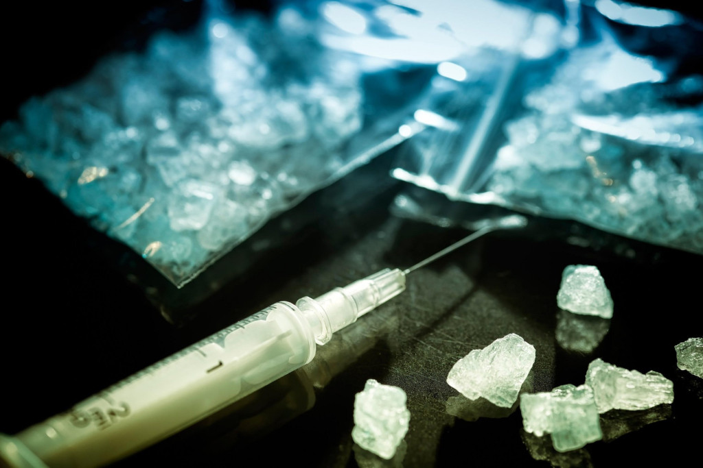 Svet preplavljen drogom, svaka 17. osoba koristi narkotike: Evo kakvo je stanje u Srbiji