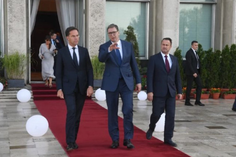 Vučić dočekao premijere Holandije i Luksemburga: Pred nama su važni razgovori o aktuelnoj krizi na KiM