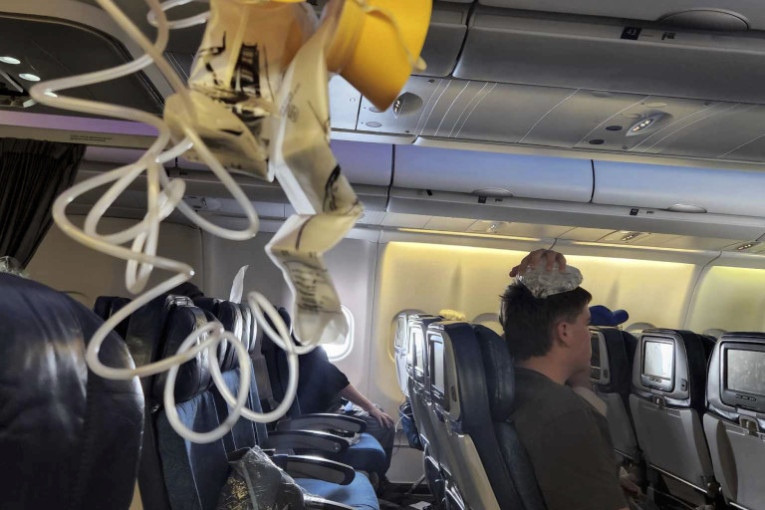 Drama na letu Honolulu - Sidnej! "Avion je samo propao, nismo bili spremni" (FOTO)
