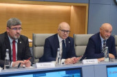 Ministar Vučević obišao kompaniju "Leonardo": Predsednik italijanske kompanije zainteresovan za saradnju sa srpskom namenskom industrijom