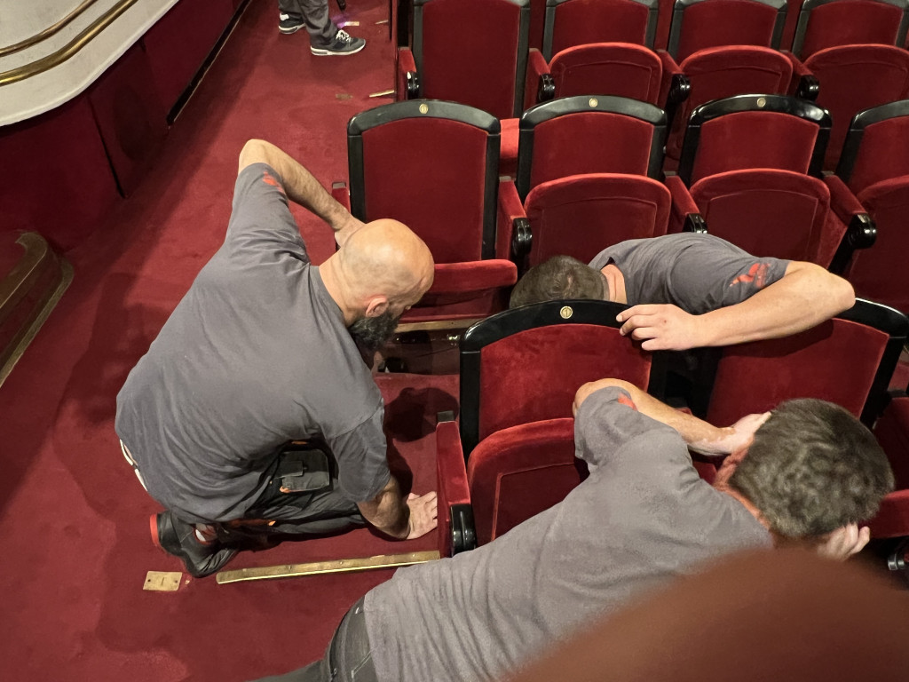 Prva ozbiljnija rekonstrukcija u Narodnom pozorištu nakon 34 godine: Novi izgled Velike scene (FOTO)