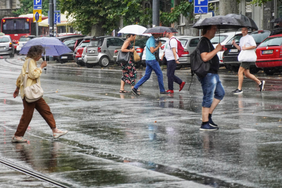 Novo upozorenje RHMZ - Drastičan pad temperature za vikend, velika količina padavina u ovim delovima zemlje!