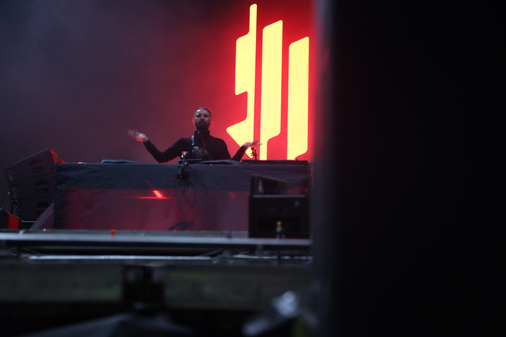 24sedam u drugoj noći Exita: Skrilex započeo nastup čuvenom pesmom Đorđa Marjanovića! (FOTO/VIDEO)