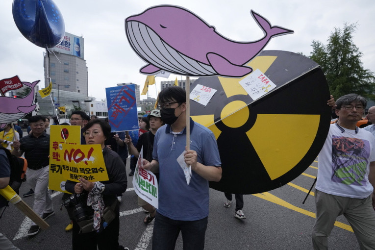 Grosija u Seulu dočekali demonstranti: Ustali zbog odluke da se radioaktivna voda iz Fukušime ispusti u okean (VIDEO/FOTO)
