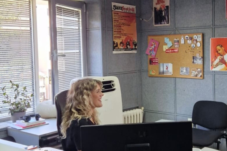 Svaka čast! Nesvakidašnji gest mladih studenata: Snimaju audio-knjige kako bi slepe i slabovide kolege mogle lakše da uče!