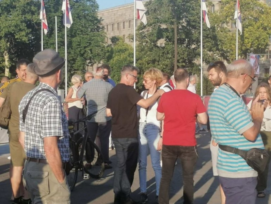 Završen politički protest plaćeničke opozicije: Demonstranti se razilaze (FOTO)