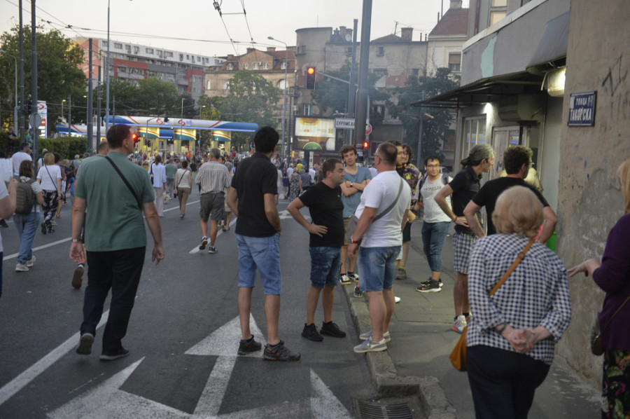 Završen politički protest plaćeničke opozicije: Demonstranti se razilaze (FOTO)