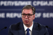Vučić prvi predsednik na Petrovačkoj cesti: Ubijeno je desetoro, od čega četvoro dece, i to samo zato što su Srbi (FOTO)