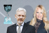Vikiliks dokumenti: Otkriveno kako je Asanž špijuniran u ambasadi čak i u toaletu, a pominje se i Pamela Anderson