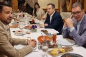 "Uz pesmu, sa prijateljima": Vučić priredio večeru za predsednika Crne Gore (VIDEO)