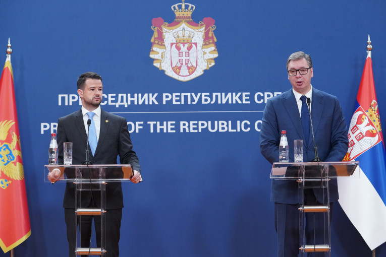 Vučić: Crna Gora izuzetno važan partner Srbiji! Trudimo se da unapredimo naše odnose!