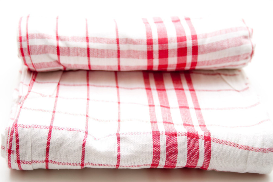 Kuhinjske krpe imaju više bakterija nego što zamišljate: Evo kako da ih pravilno perete i dezinfikujete