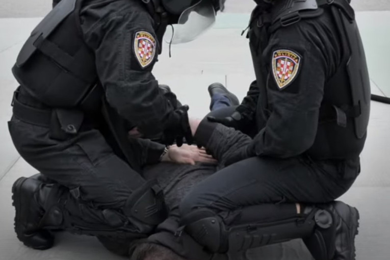 Užas u Tetovu: Muškarac (84) pretio rođaci i oteo pet hiljada evra!