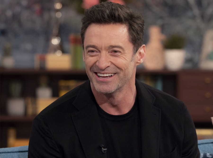 Hju Džekmen u ulozi u kakvoj ga niko ne očekuje: Okružen ovcama detektivima koje rešavaju misteriozno ubistvo