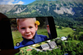 Francuska na nogama zbog nestanka dvogodišnjaka: U potragu uključen i helikopter iz kog puštaju majčin glas, strahuje se da je otet (VIDEO)