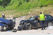 Užas na putu kod Nove Varoši: Preticao kolonu pa se sudario sa drugim vozilom, ima mrtvih (FOTO)