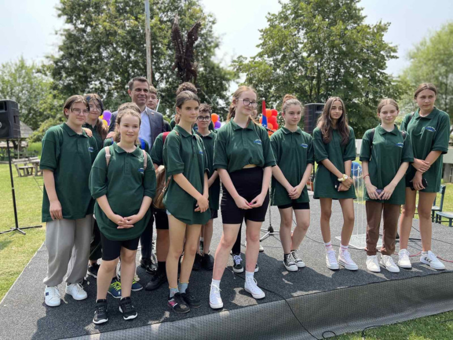 Da nam živi, živi rad: Prva srpska omladinska akcija okupila 100 mladih iz dijaspore i regiona