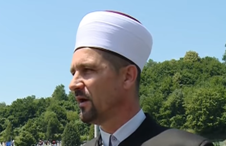 Imam iz Srebrenice najvulgarnije vređao vernike SPC: “To je ološ koji se okuplja ispred crkve”
