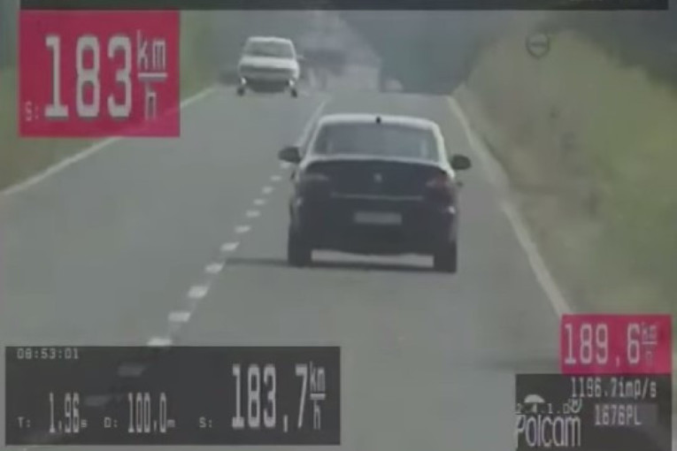 Presretači uhvatili bahatog vozača: Pogledajte kako sa 200 km/h divlja na putu (VIDEO)