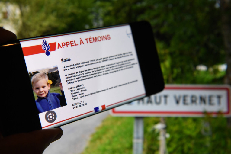 Neizvesna sudbina nestalog dečaka iz Francuske: Prekinuta potraga, nadležni sumnjaju da je Emil mogao da preživi (FOTO)