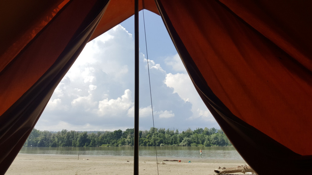 Ovo su srpski Maldivi! Sremski Karlovci kriju misteriozno ostrvo Ko Čang: Atmosfera Tajlanda nasred Dunava! (FOTO/VIDEO)