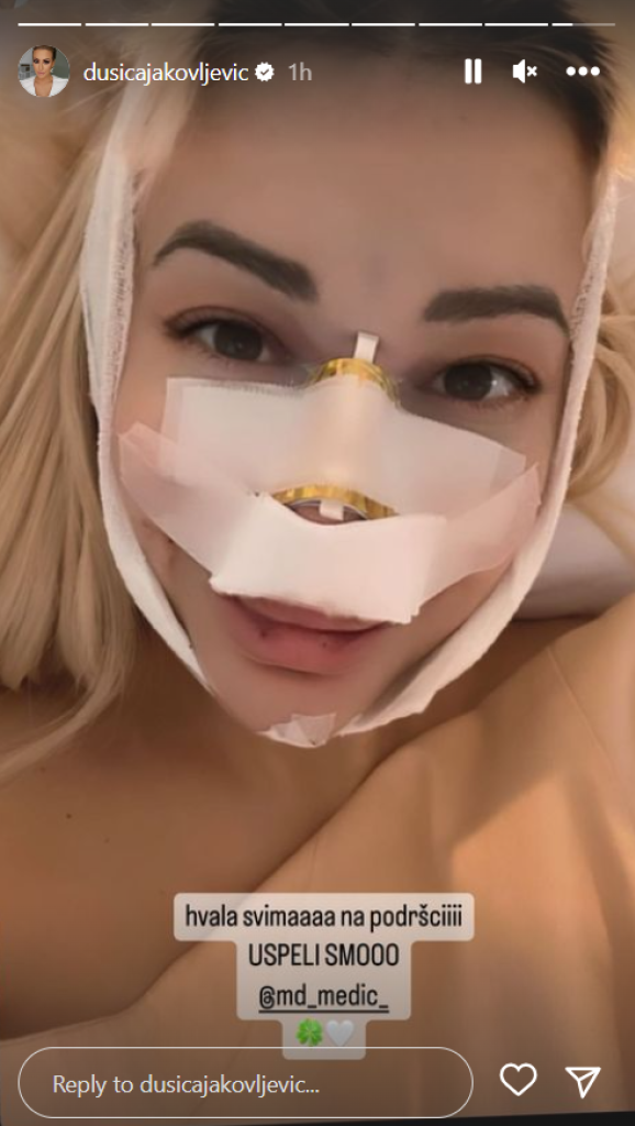 Dušica Jakovljević se oglasila iz bolničke postelje posle operacije nosa: Pokazala iskasapljeno lice u zavojima (FOTO)